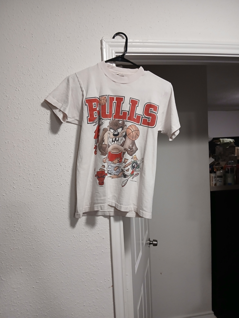 Fruit Of The Loom Vintage Chicago Bulls Kids White Graphic Tee